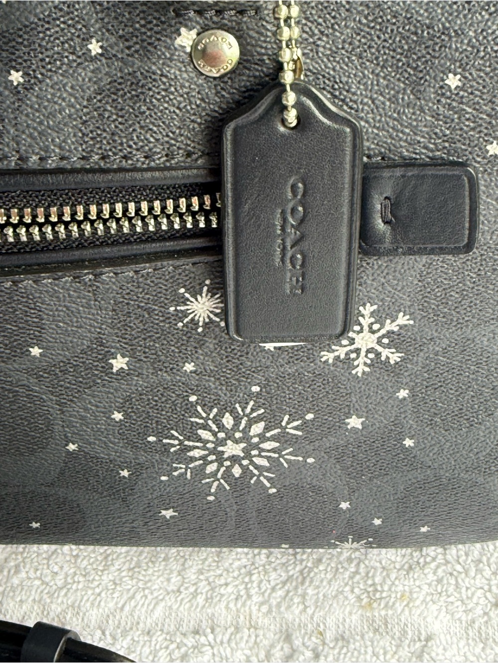 Coach Black/Grey Snowflake Signature Medium Rowan with Detachable Strap - Picture 2 of 11